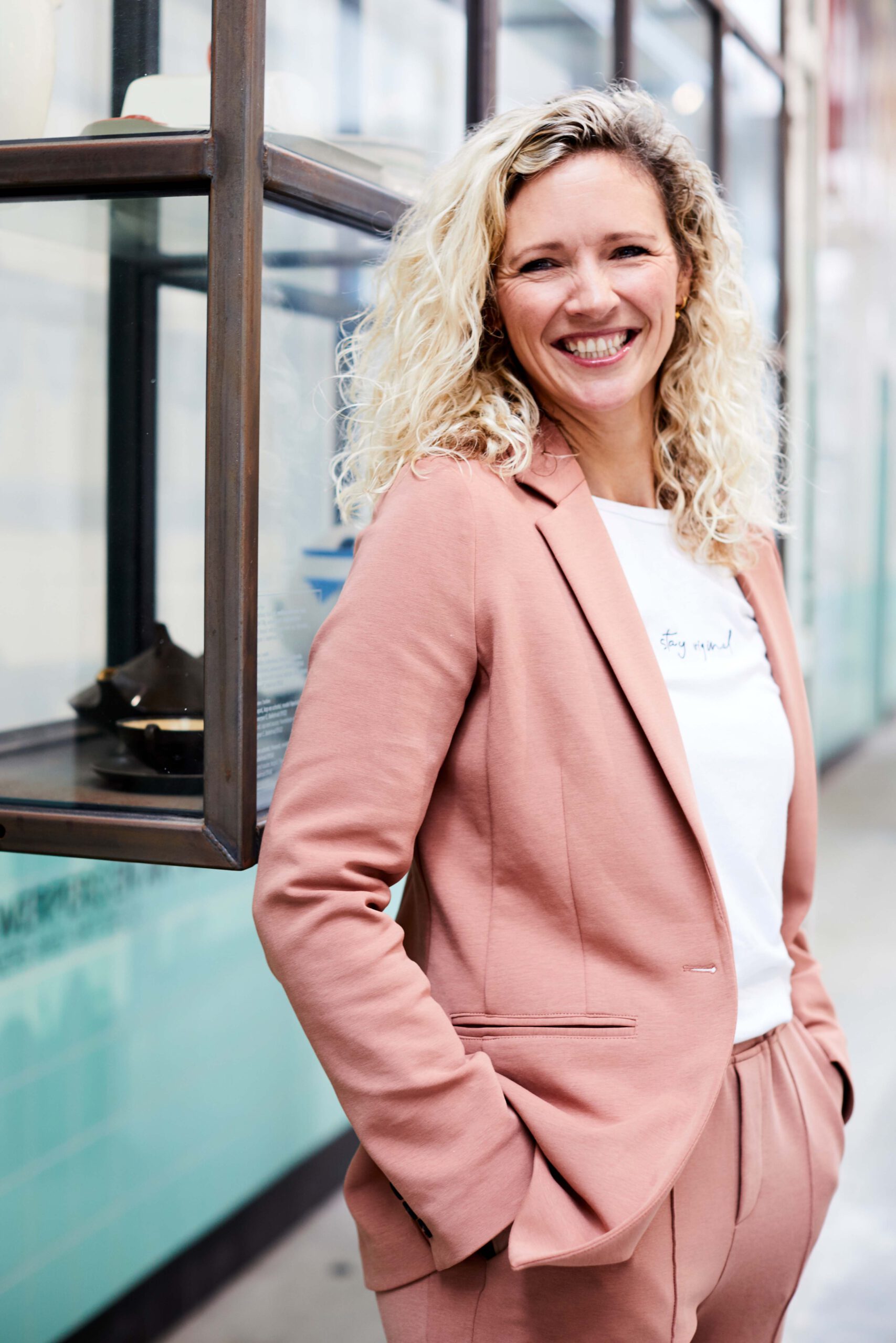 Lonneke Scheijvens - HBM ACT® coach | Teamcoach | Managing Partner
